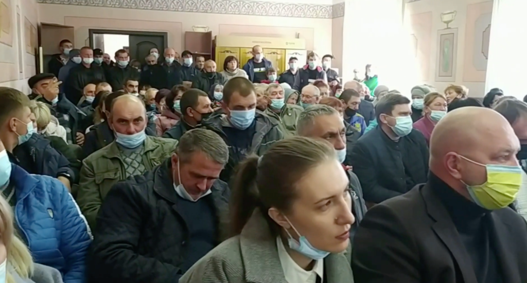 На Сумщині «агробарон» труїть місцевих мешканців na sumshhyni agrobaron truyit misczevyh meshkancziv
