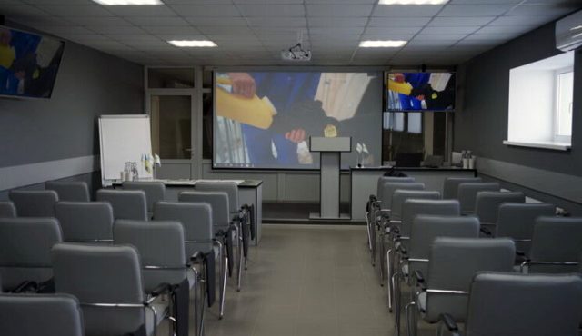 На Сумщині на молочній фермі відкрито єдиний в Україні Центр дуальної освіти na sumshhyni na molochnij fermi vidkryto yedynyj v ukrayini czentr dualnoyi osvity
