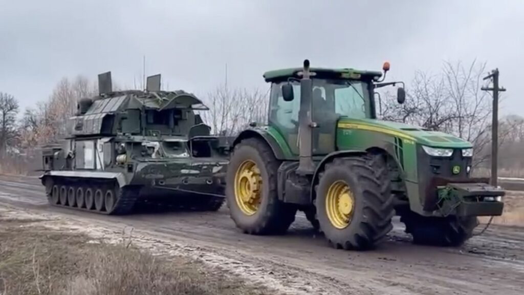 Фермерам розповіли, як можна використати захоплену російську військову техніку fermeram rozpovily yak mozhna vykorystaty zahoplenu rosijsku vijskovu tehniku
