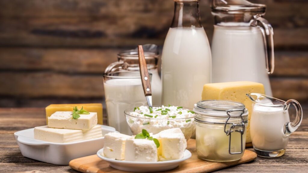 На Херсонщині безкоштовно роздають молочні продукти na hersonshhyni bezkoshtovno rozdayut molochni produkty