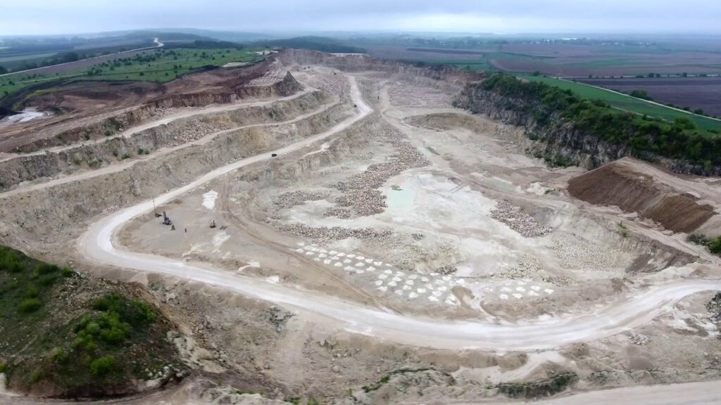 Україна націоналізує кар’єр відомого олігарха ukrayina naczionalizuye karyer vidomogo oligarha