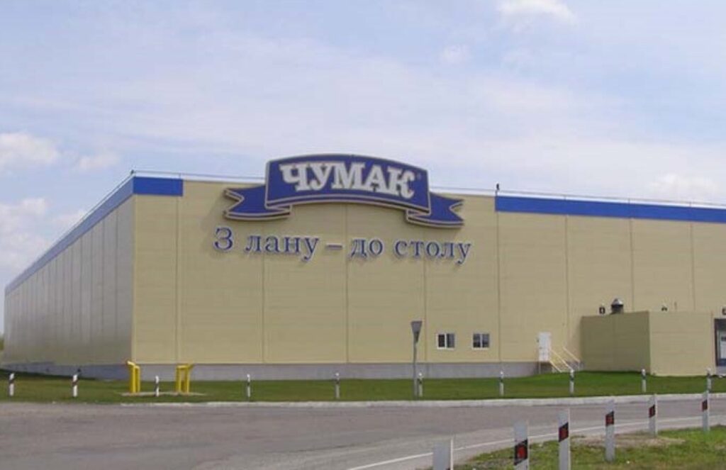 Окупанти демонтують виробничі лінії підприємства Чумак 5 Окупанти демонтують виробничі лінії підприємства Чумак okupanty demontuyut vyrobnychi liniyi pidpryyemstva chumak