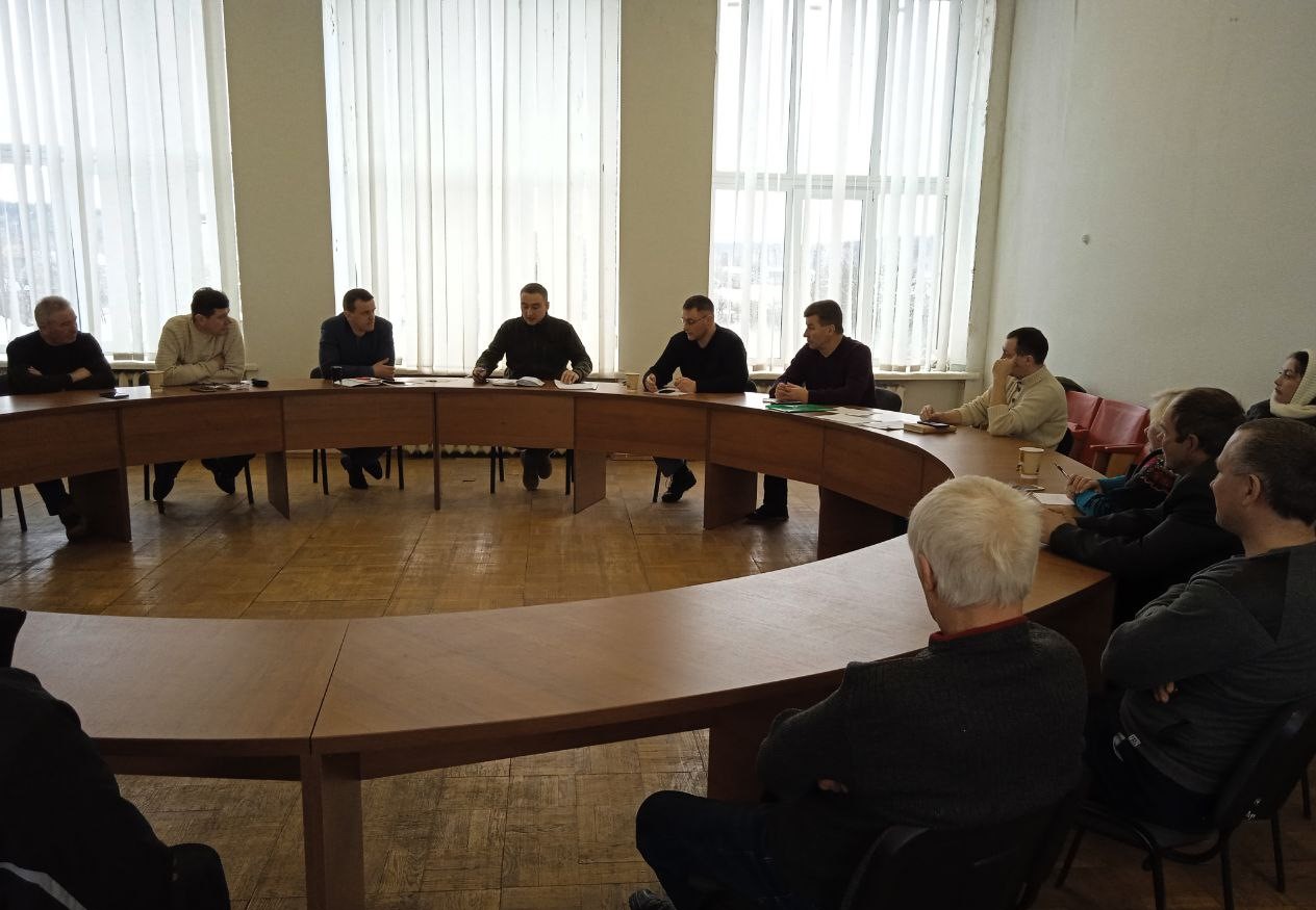 Уряд закликають звільнити фермерів у зоні бойових дій від сплати єдиного податку 1 Уряд закликають звільнити фермерів у зоні бойових дій від сплати єдиного податку uryad zaklykayut zvilnyty fermeriv u zoni bojovyh dij vid splaty yedynogo podatku