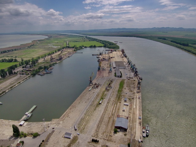 Аграрії просять сформувати рейдові перевалки усім дунайським портам agrariyi prosyat sformuvaty rejdovi perevalky usim dunajskym portam