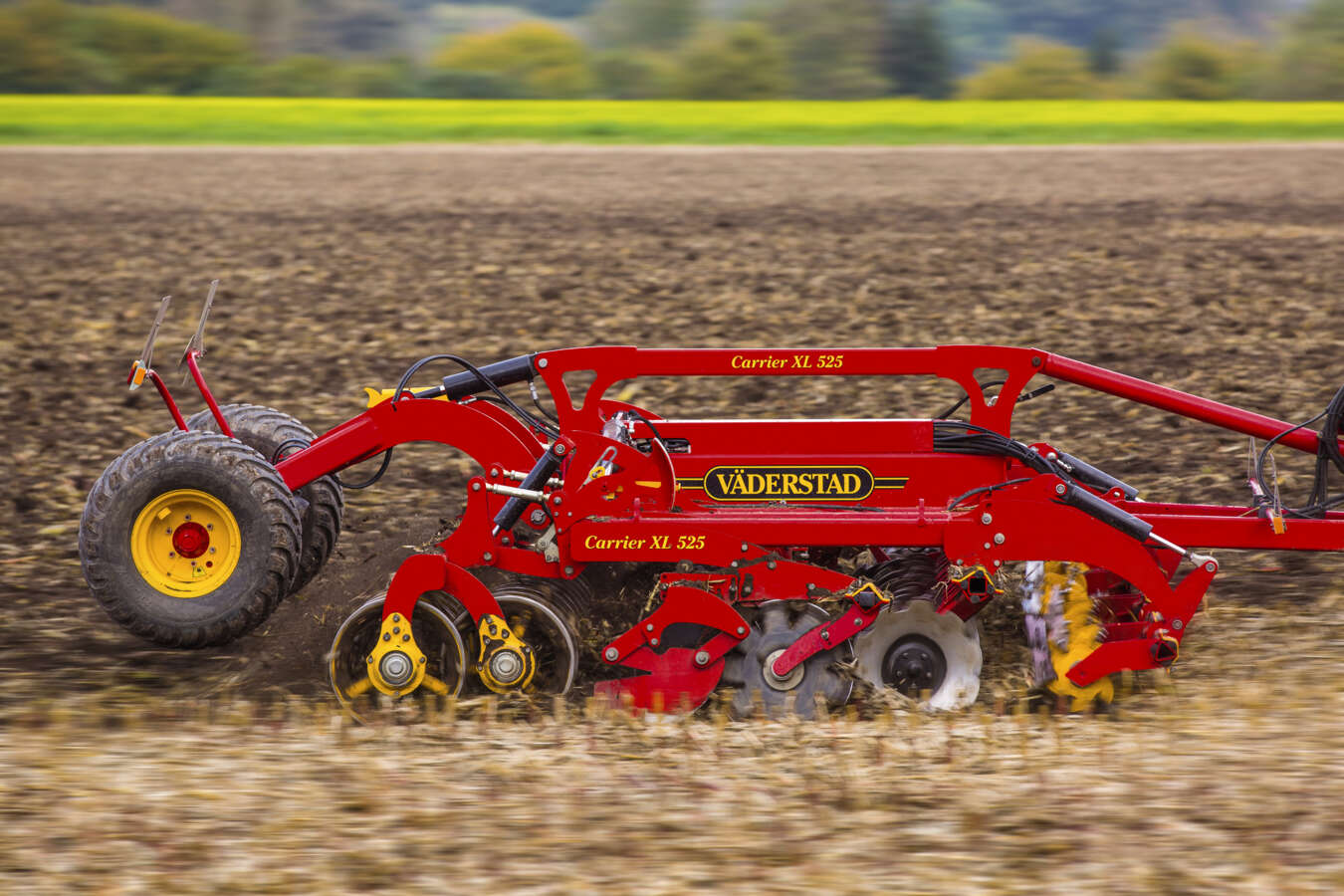 Carrier XL 425-725 – це незамінні дискові культиватори для українських фермерів carrier xl 425 725 cze nezaminni dyskovi kultyvatory dlya ukrayinskyh fermeriv