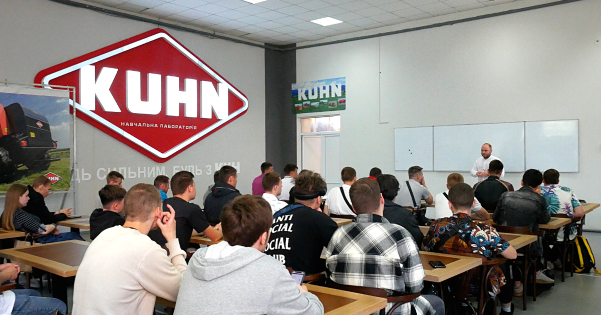 Тайтен Машинері Україна спільно із KUHN Україна сердечно вітають НУБіП із 125 річницею від дня заснування tajten mashyneri ukrayina spilno iz kuhn ukrayina serdechno vitayut nubip iz 125 richnyczeyu vid dnya zasnuvannya 3
