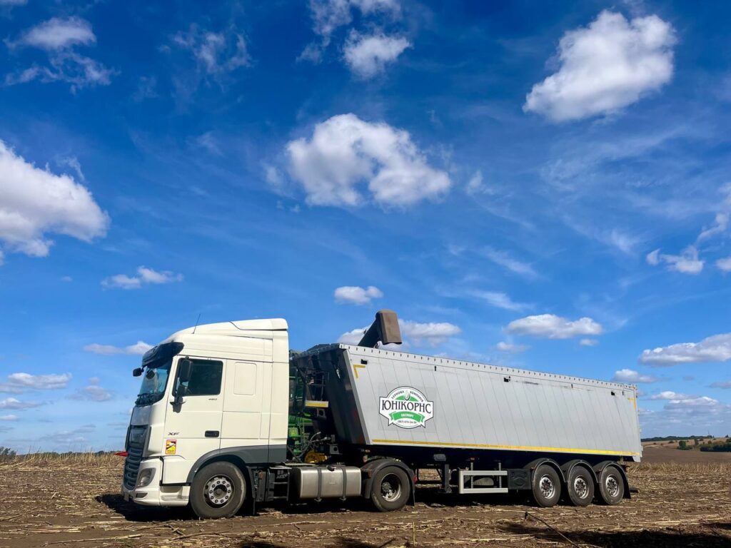 Послуги збору врожаю ТОВ ЮНІКОРНС